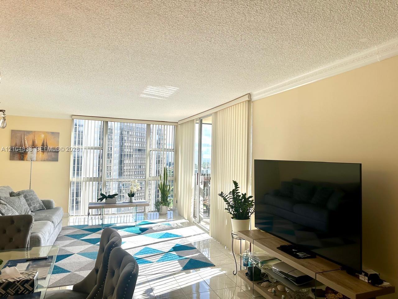 20335 W Country Club Dr # 2003, Aventura FL 33180 photo 2