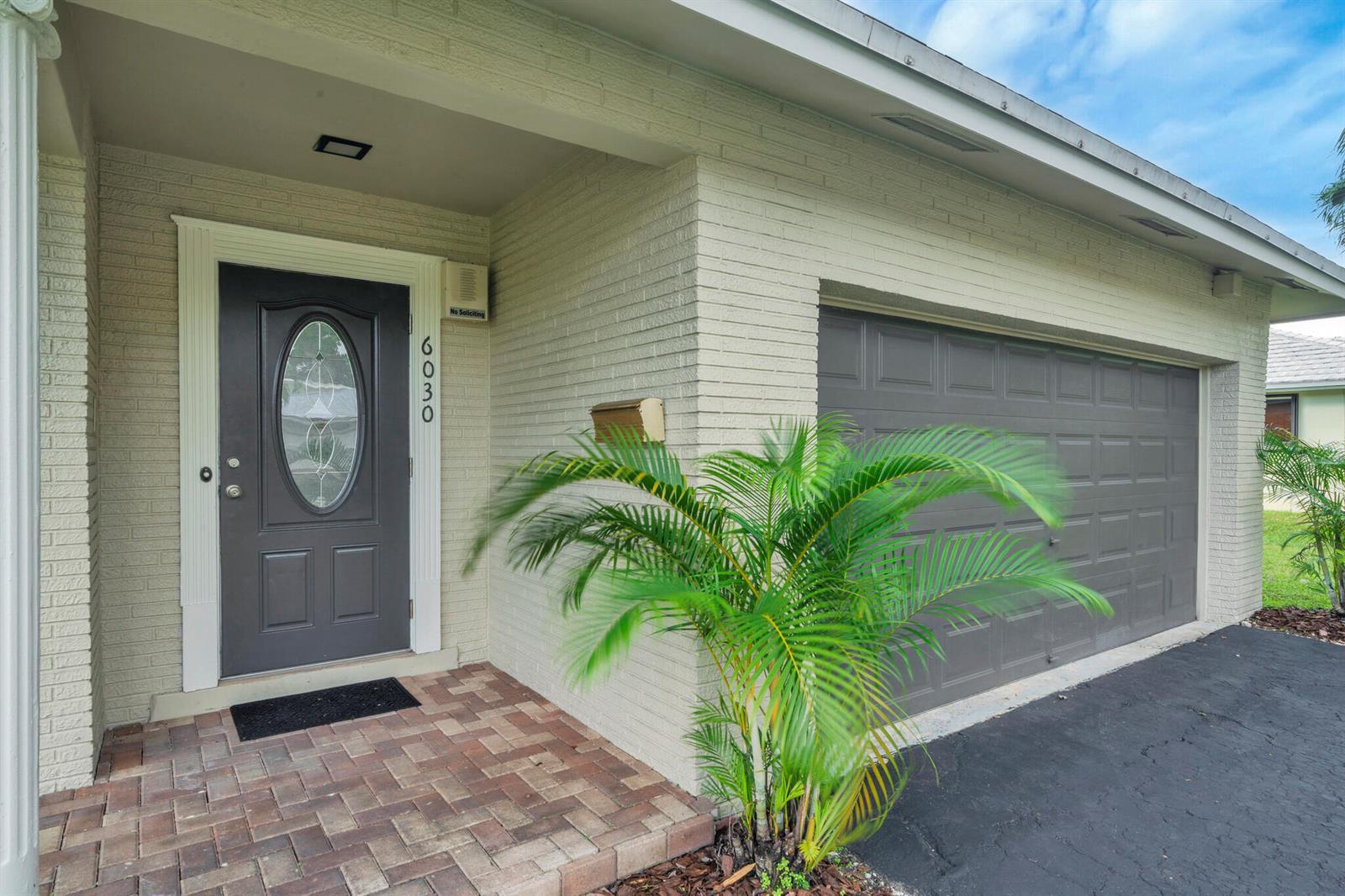 6030 SW 8TH Court, Plantation FL 33317 photo 3