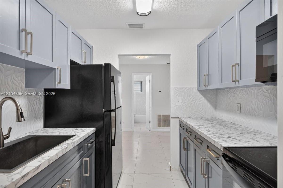 348 S Federal Hwy # 3, Dania Beach FL 33004 photo 3