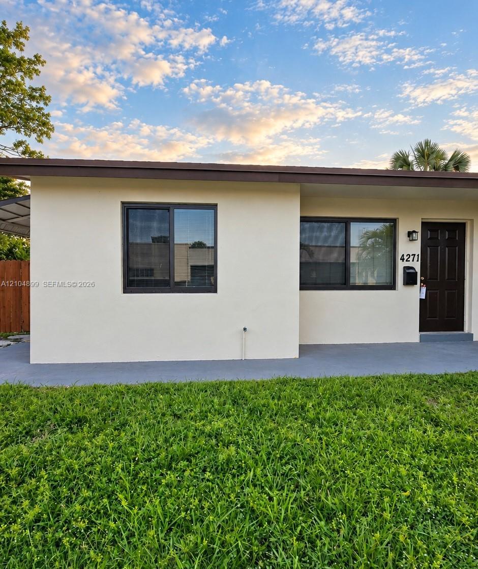 4271 NE 5th Ave # 4271, Oakland Park FL 33334 photo 2