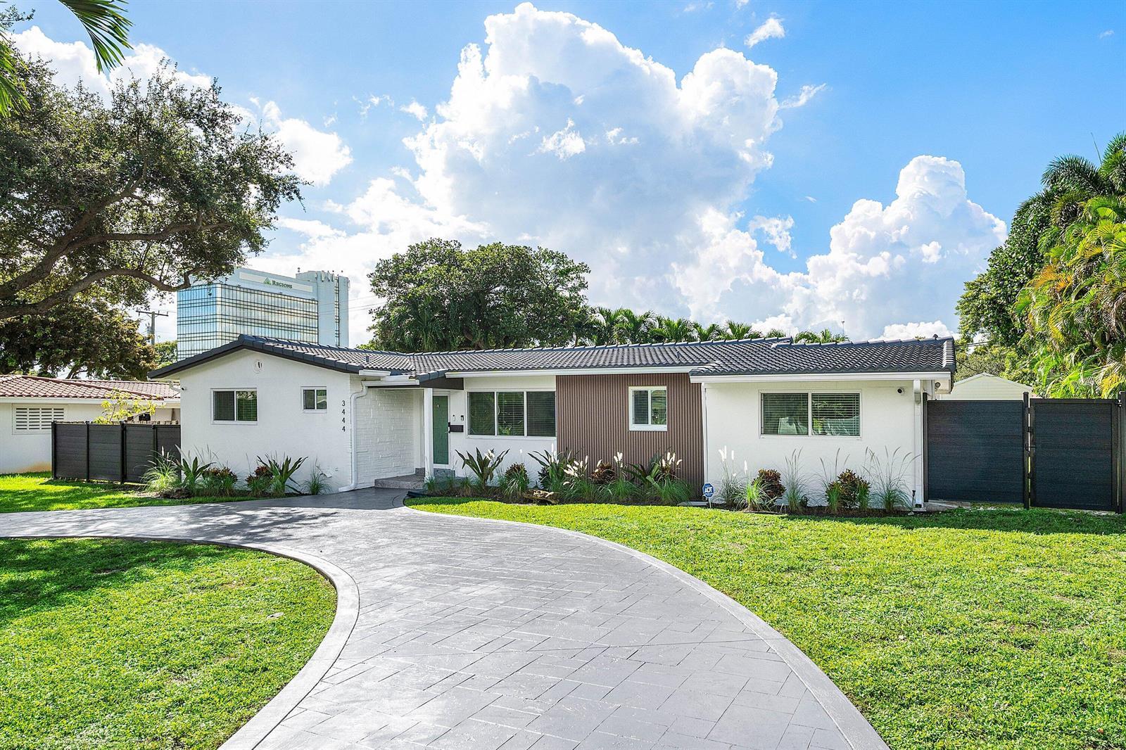 3444 Pierce Street, Hollywood FL 33021 photo 2