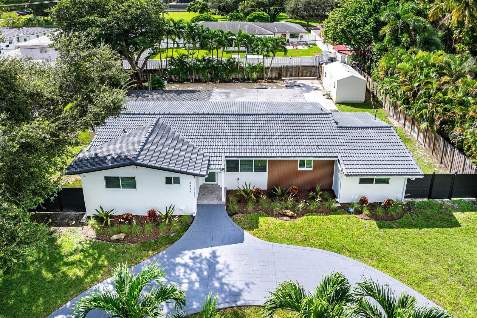 3444 Pierce Street, Hollywood FL 33021 photo 3