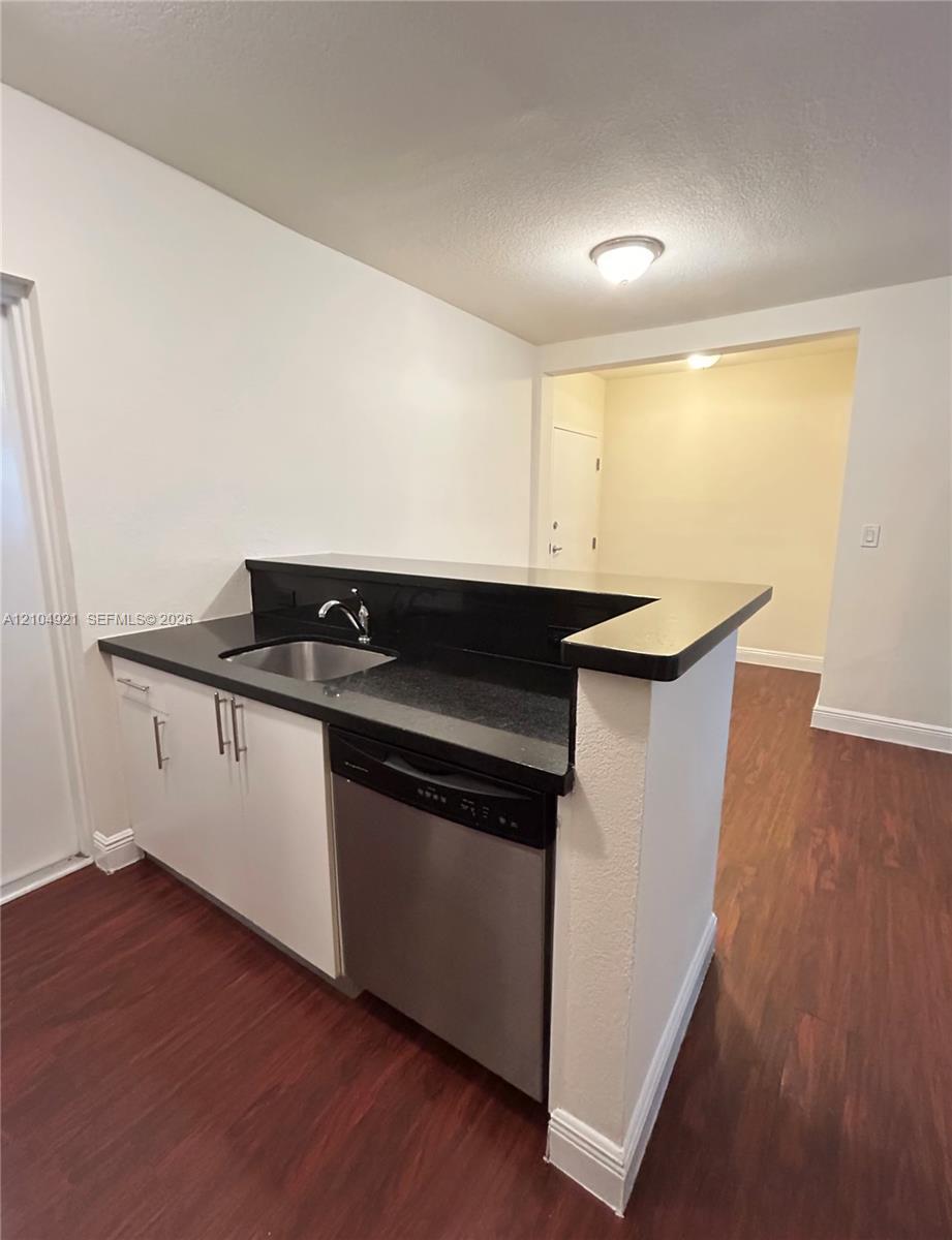 2931 Sheridan Ave # 9, Miami Beach FL 33140 photo 5