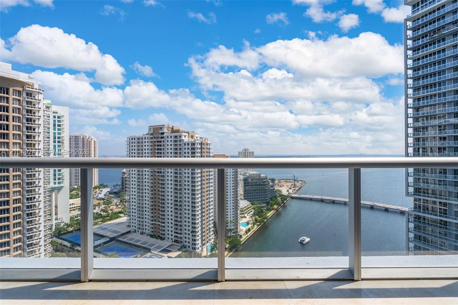 465 Brickell Ave # 2703, Miami FL 33131 photo 5