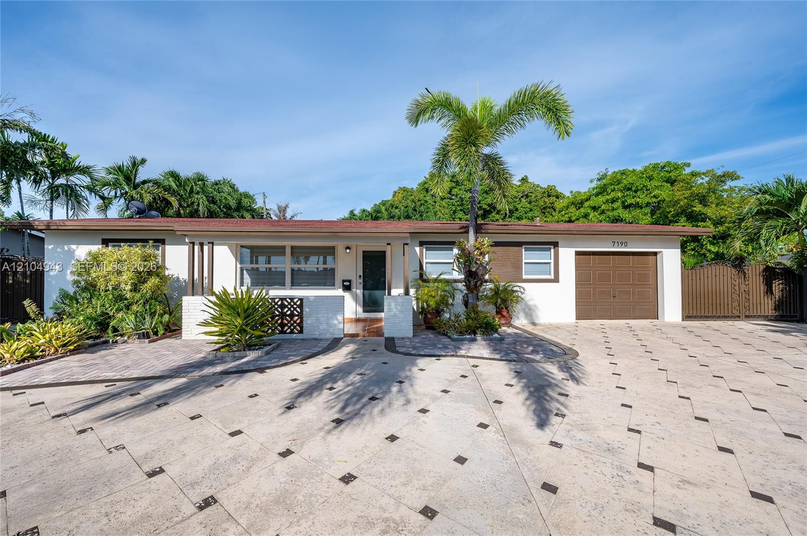 7190 W 12th Ct, Hialeah FL 33014 photo 3