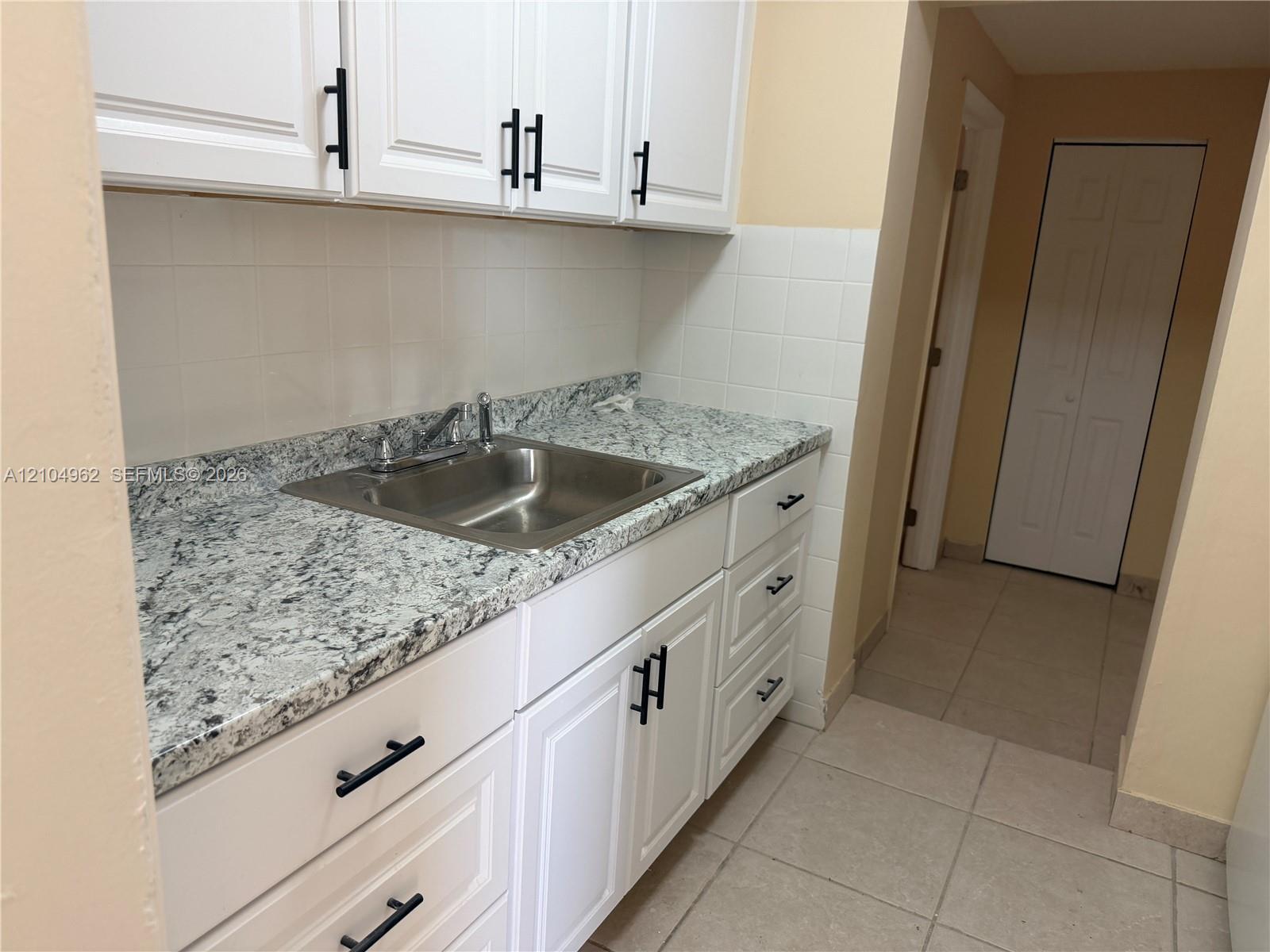 9960 SW 42nd St, Miami FL 33165 photo 4