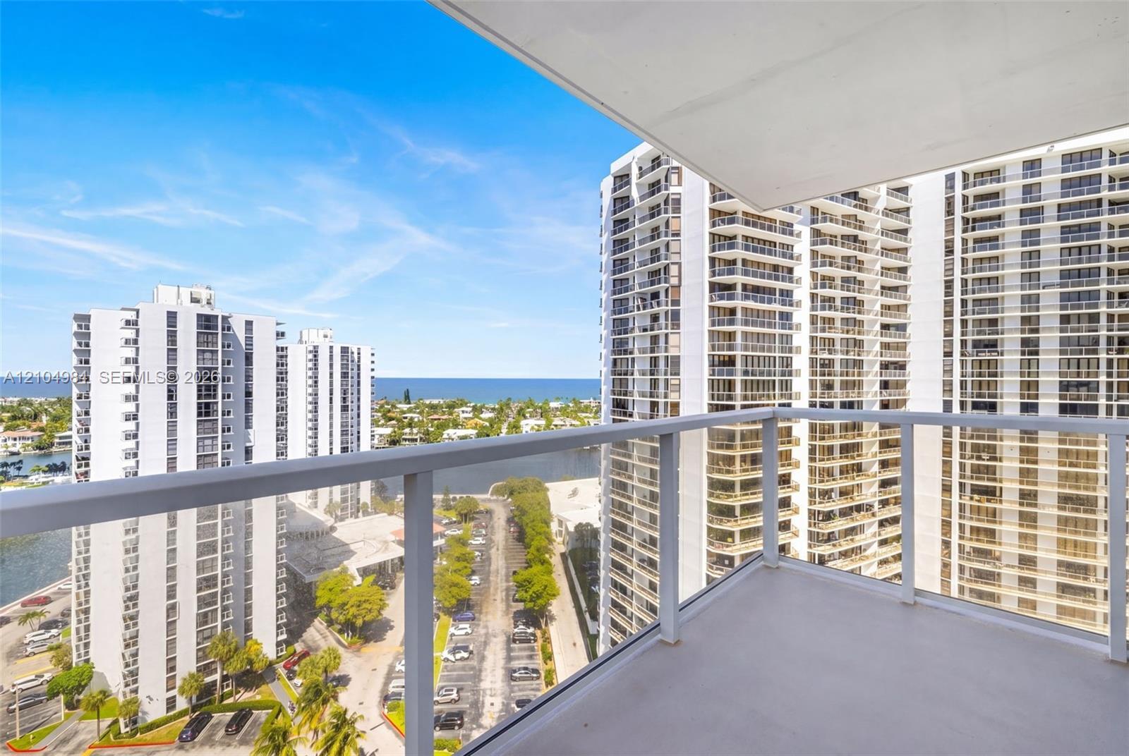 3731 N Country Club Dr # 2023, Aventura FL 33180 photo 2