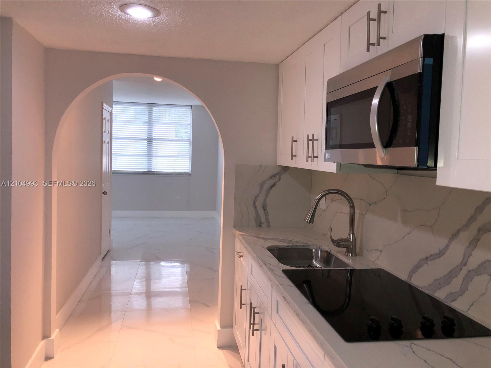 825 Brickell Bay Dr # 1049, Miami FL 33131 photo 5