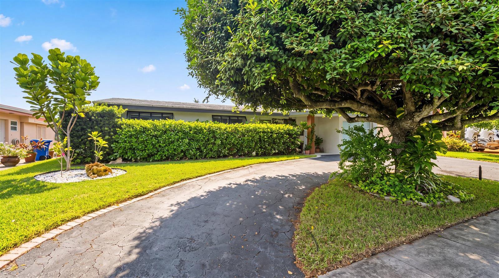 160 SE 9TH Street, Pompano Beach FL 33060 photo 2
