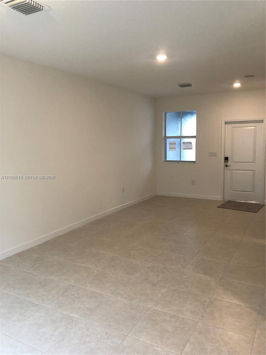 2610 SE 13th St, Homestead FL 33035 photo 3