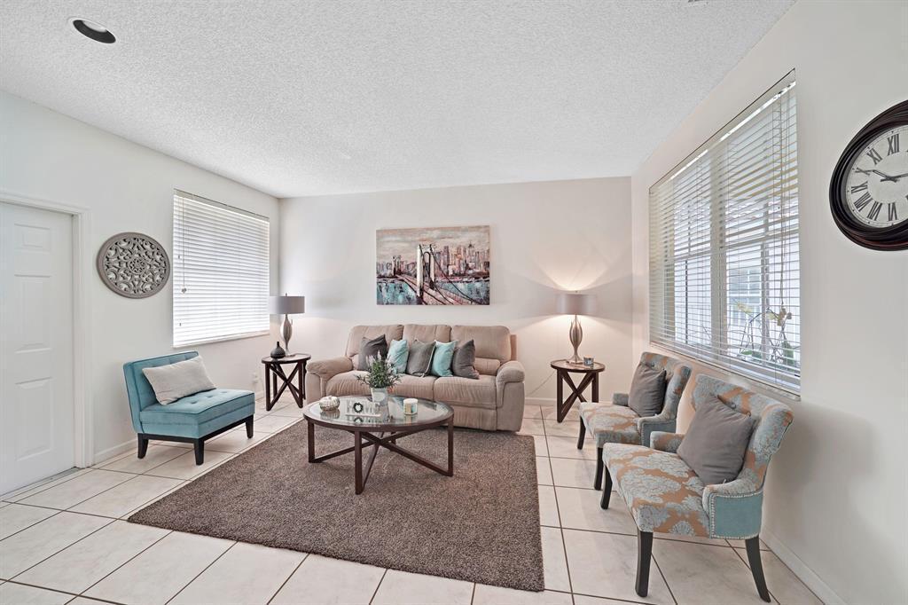 1457 BANYAN Way, Weston FL 33327 photo 4