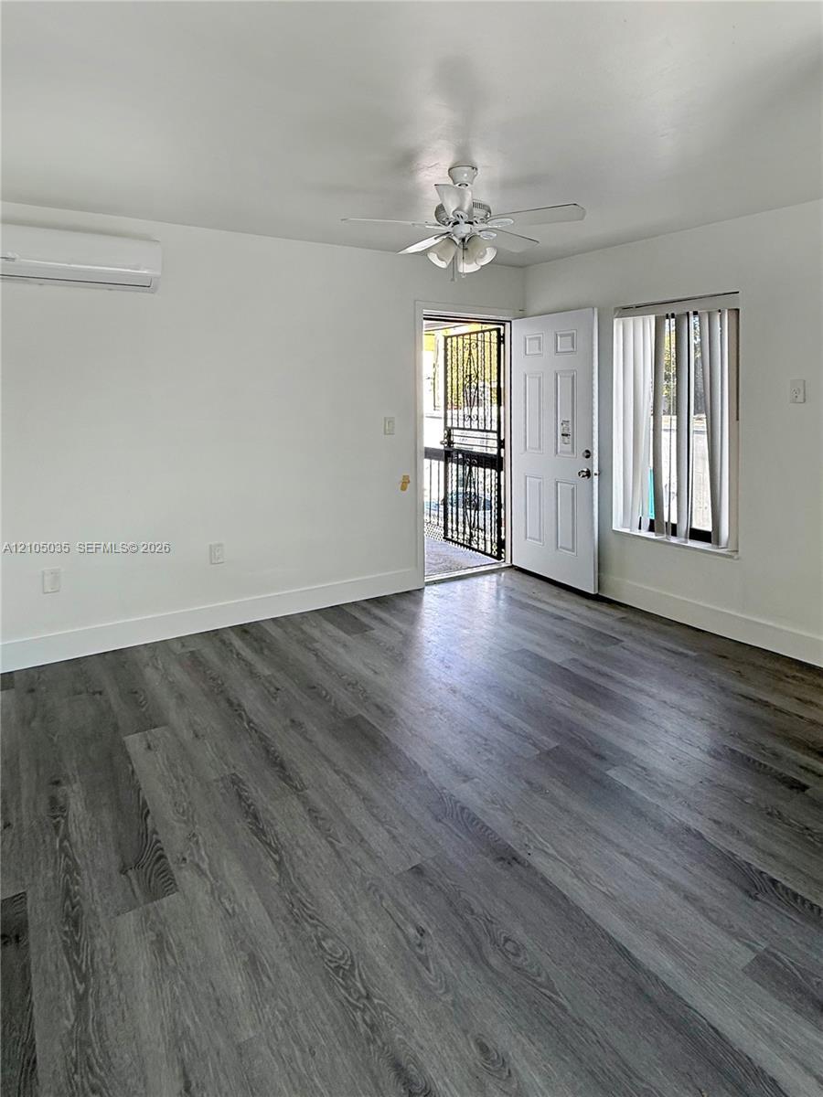 852 SW 1st St # 6, Miami FL 33130 photo 3