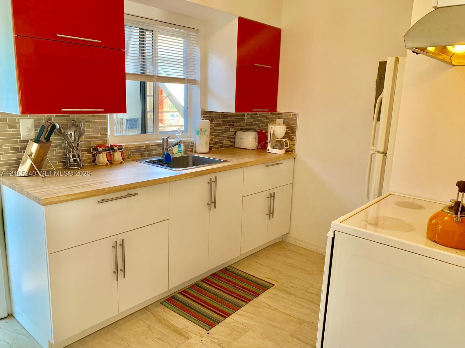 2 NE 45th St # 2, Miami FL 33137 photo 2