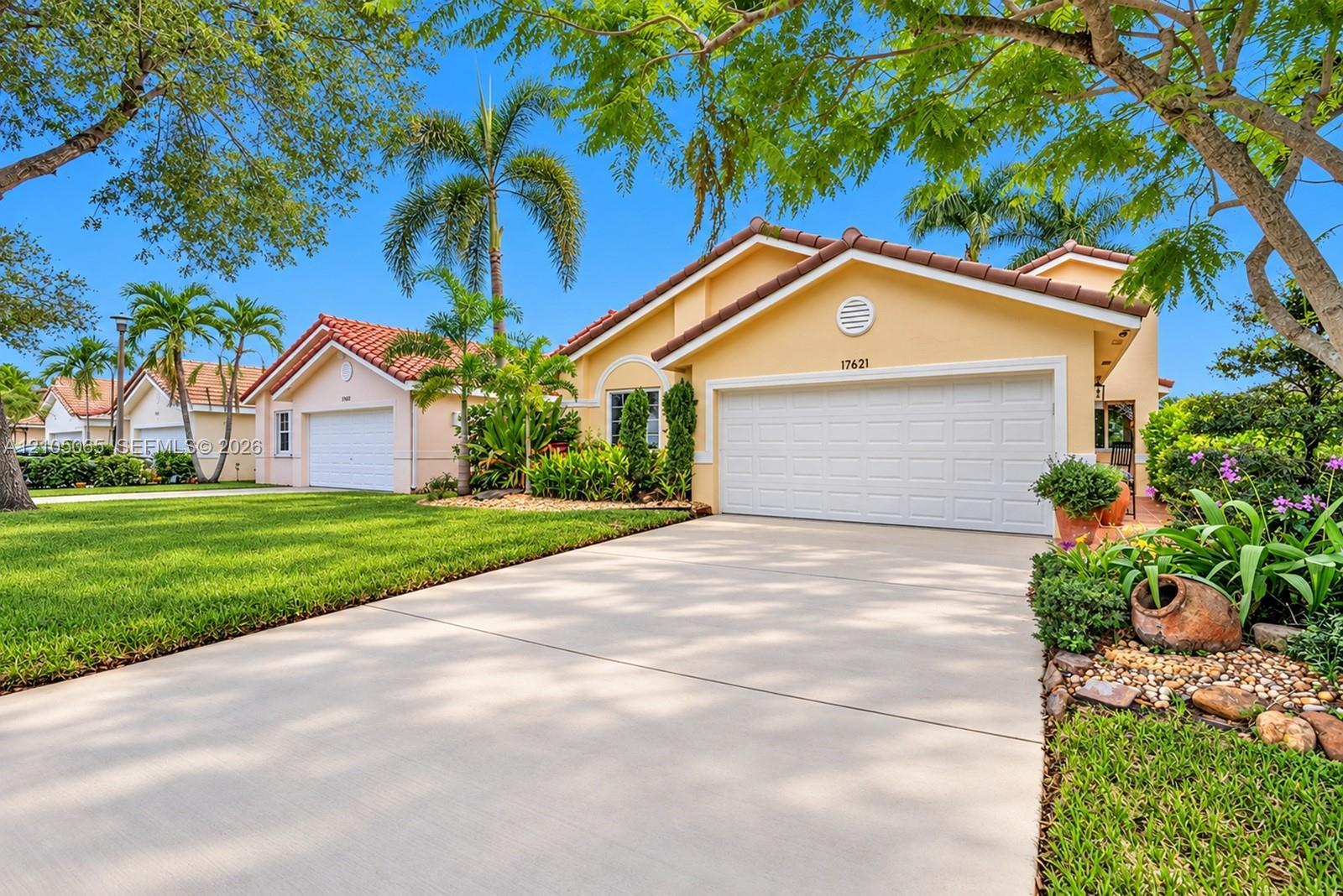17621 SW 4th Ct, Pembroke Pines FL 33029 photo 4