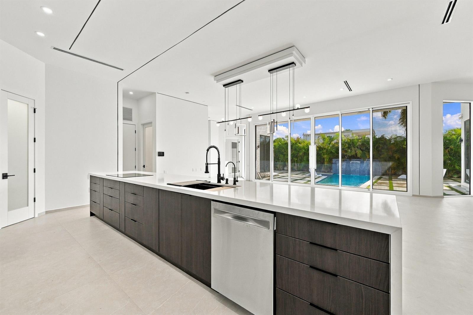 1629 NE 1ST Avenue, Fort Lauderdale FL 33305 photo 3