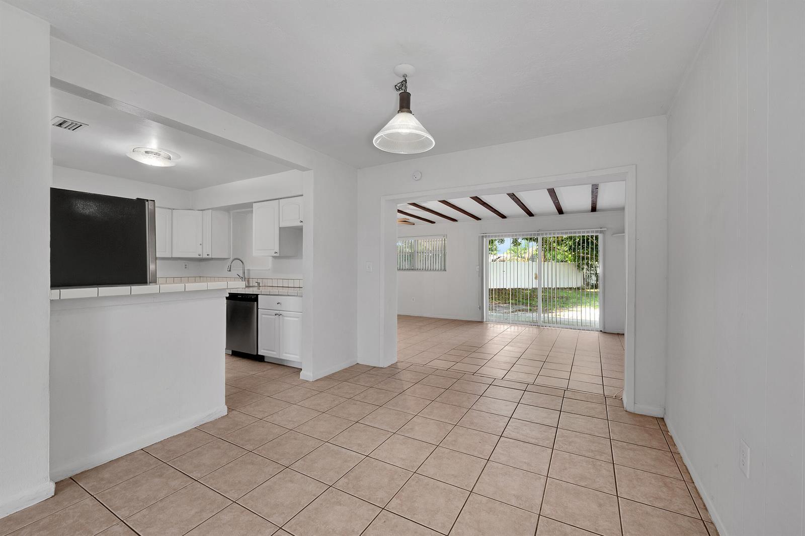 6481 PIERCE Street, Hollywood FL 33024 photo 3