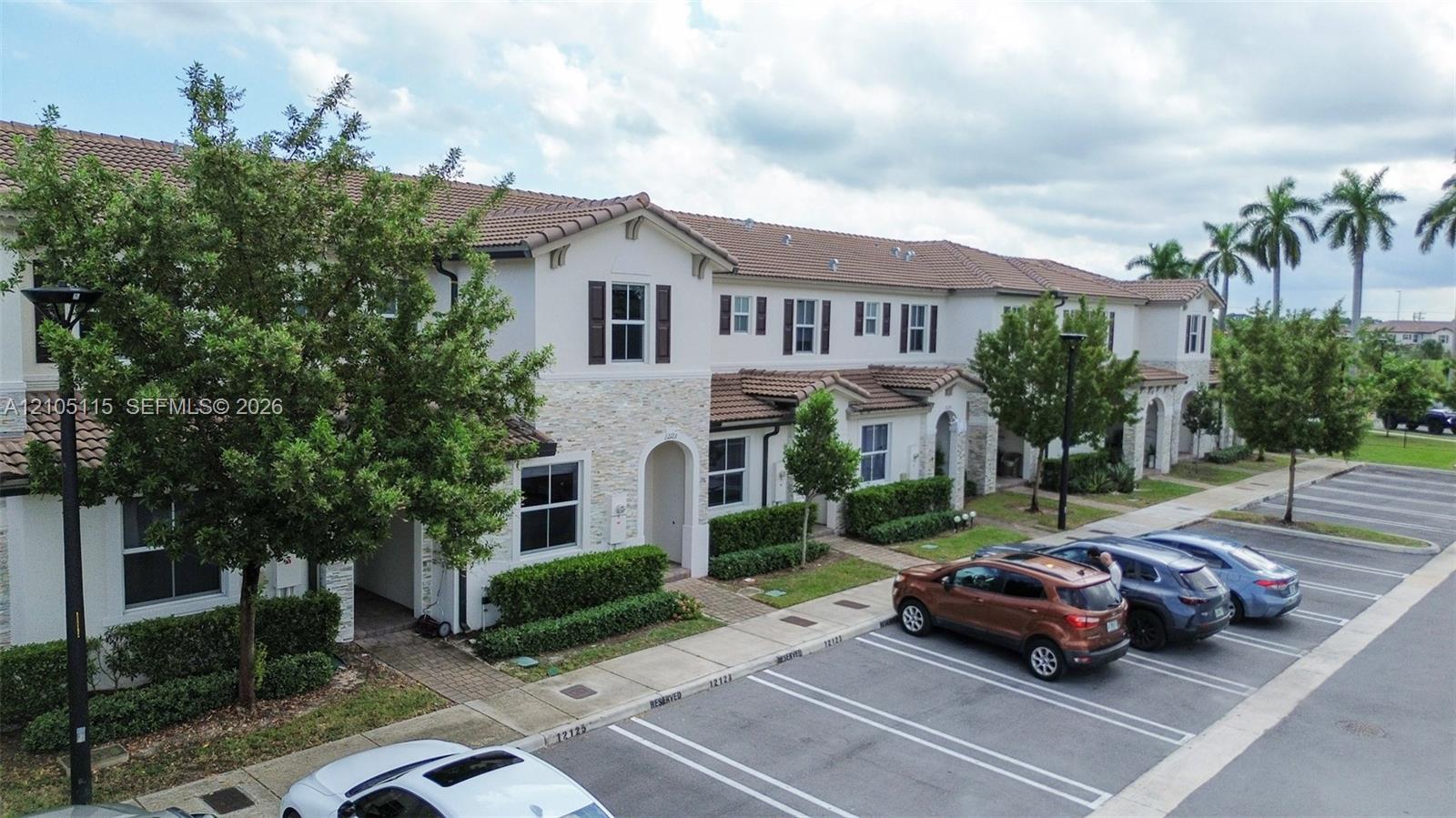 12121 NW 23 CT # 12121, Miami FL 33167