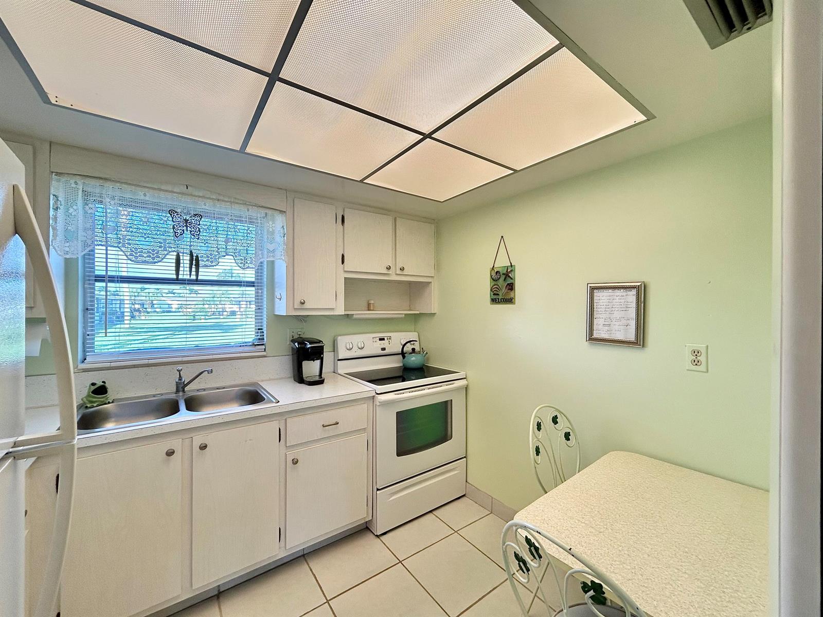 2653 Dudley Drive W # F, West Palm Beach FL 33415 photo 2
