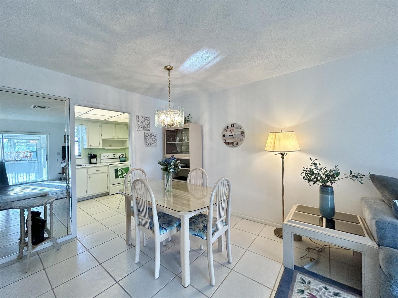 2653 Dudley Drive W # F, West Palm Beach FL 33415 photo 4
