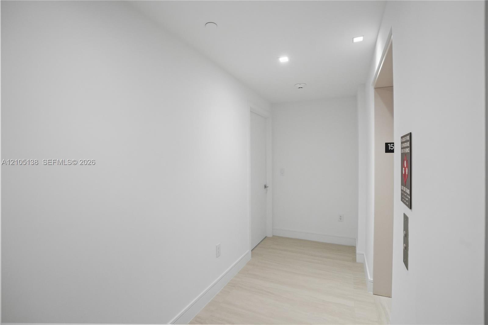2411 LAGUNA CIRCLE # 1505, North Miami FL 33181 photo 3
