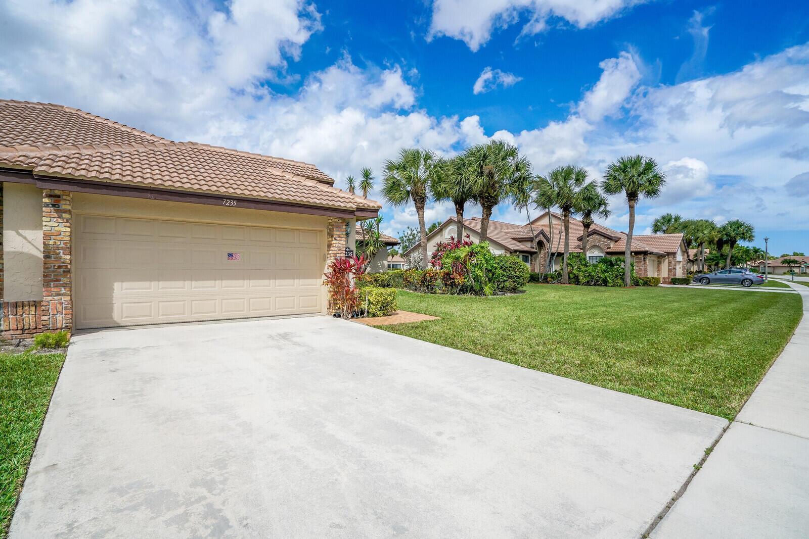 7235 SWEETBAY Court, Boynton Beach FL 33472 photo 3
