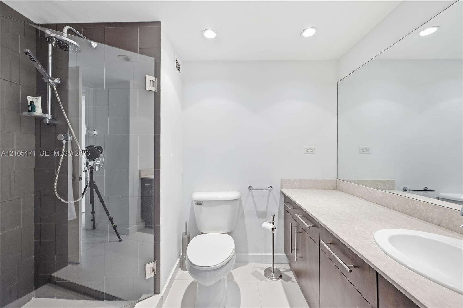 2301 Collins Ave # 606, Miami Beach FL 33139 photo 2