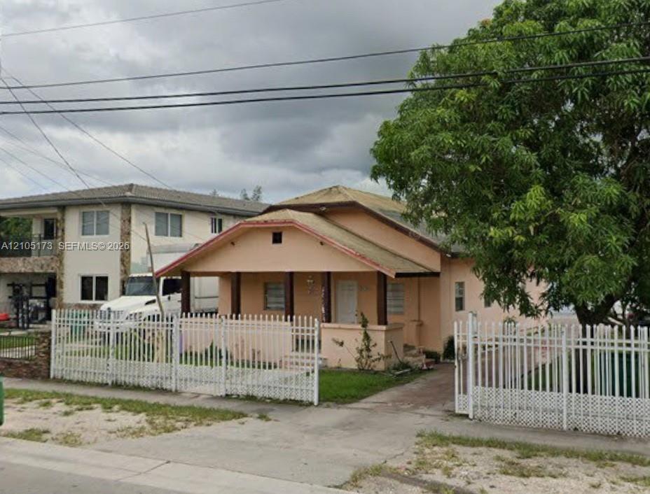 2978 NW 28th St # 1, Miami FL 33142