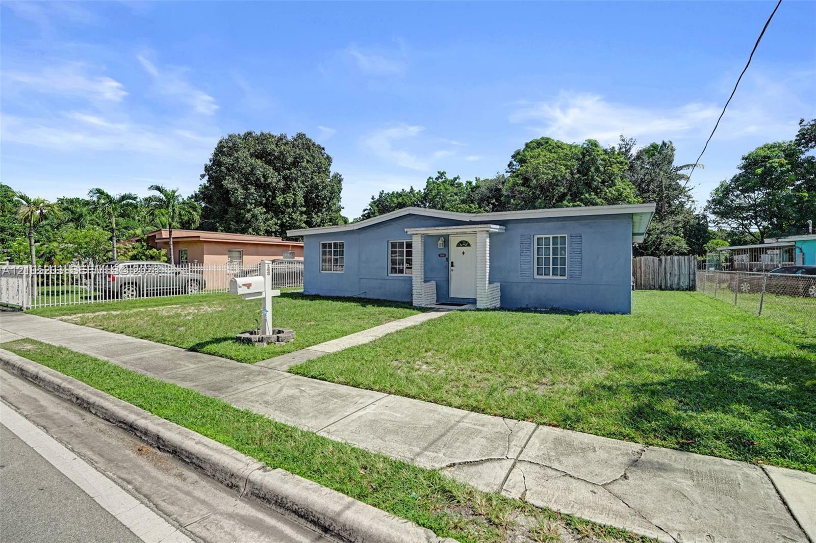 13645 NW 3rd Ave, North Miami FL 33168 photo 3