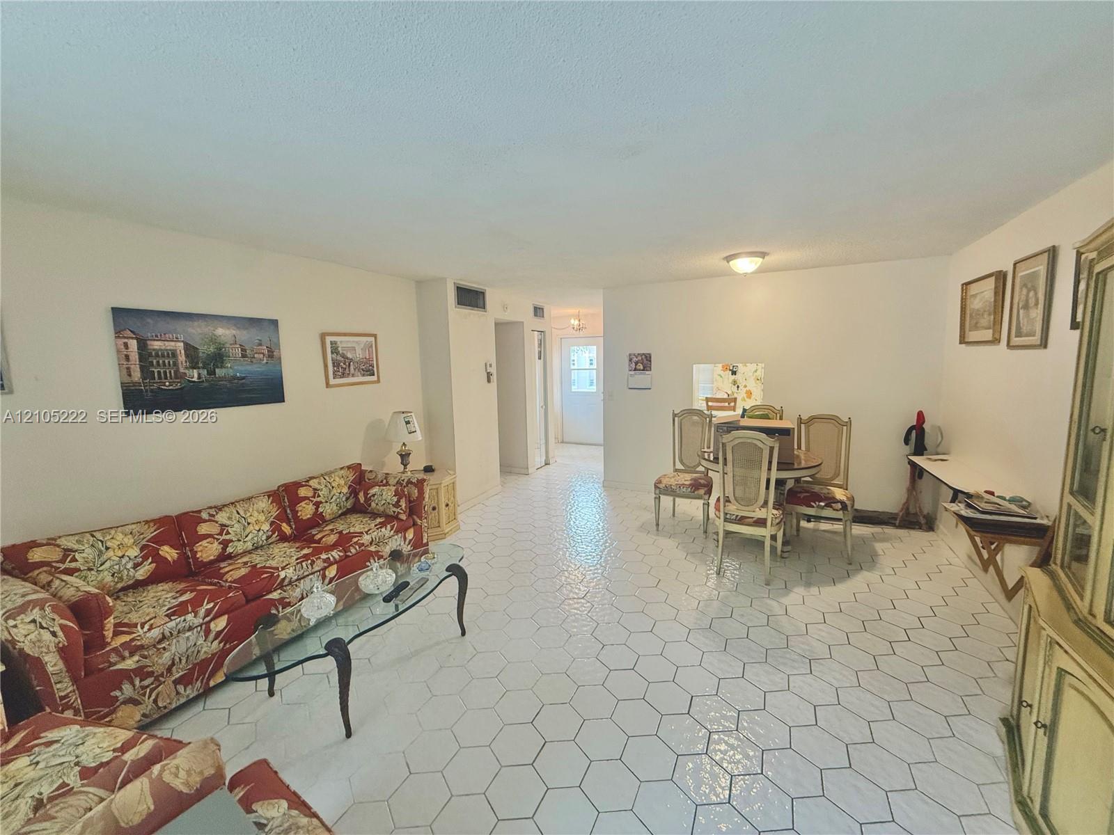500 NE 14th Ave # 208, Hallandale Beach FL 33009
