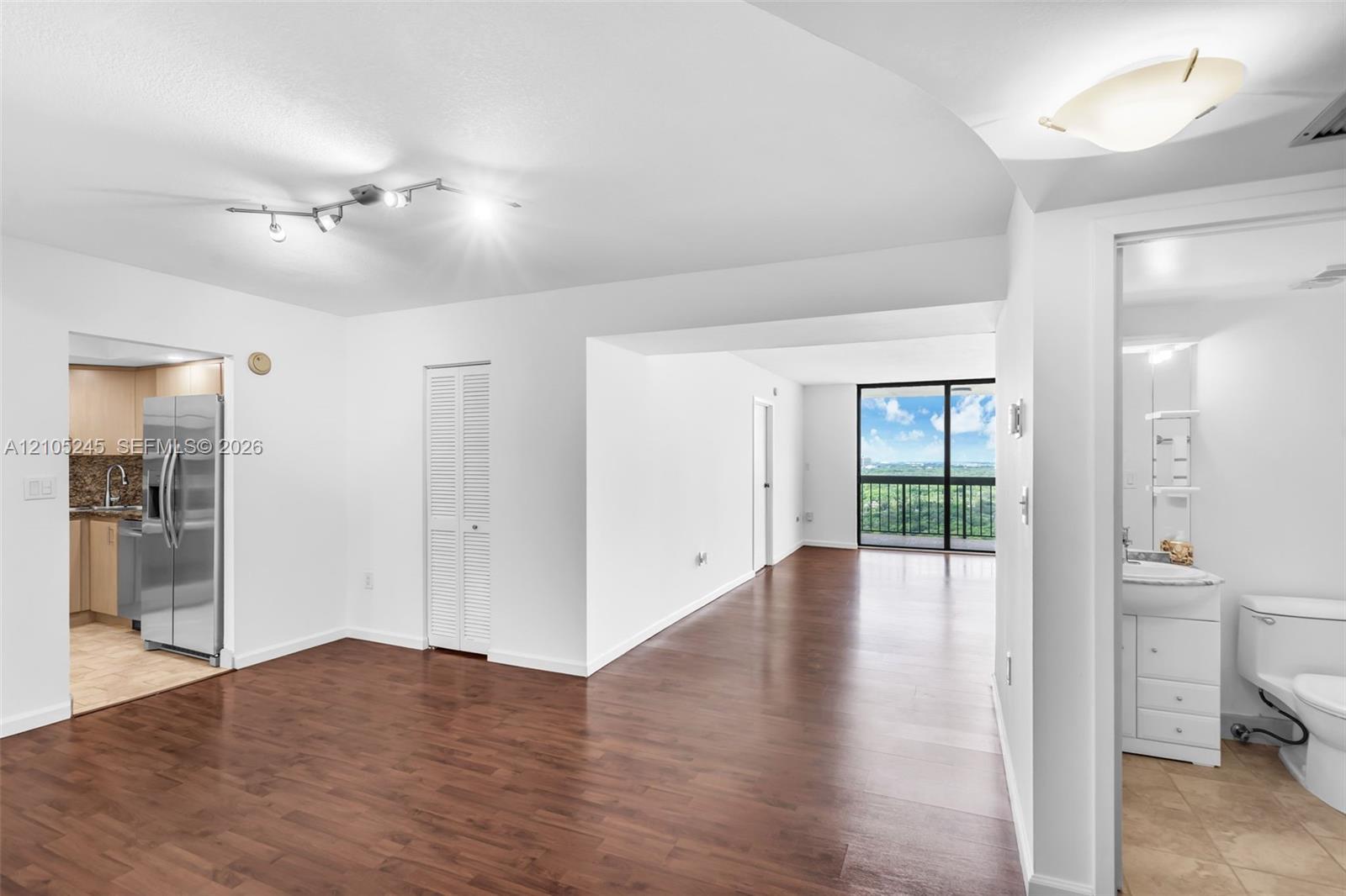 2333 Brickell Ave # 2708, Miami FL 33129