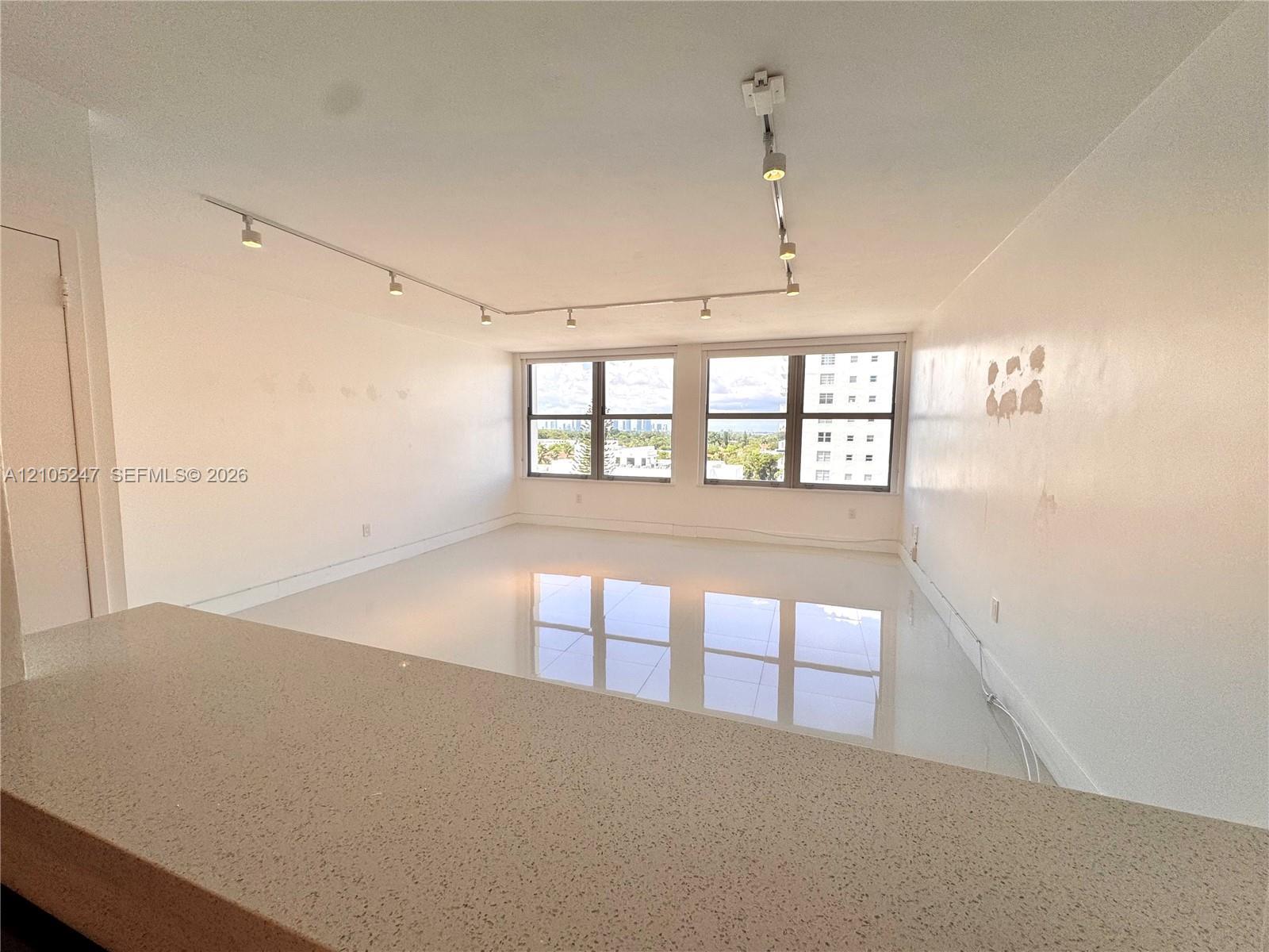 2899 Collins Ave # 904, Miami Beach FL 33140 photo 2
