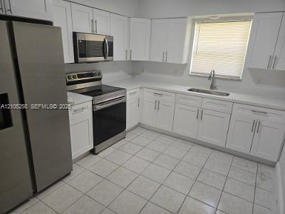 2208 Garfield St # B, Hollywood FL 33020 photo 2