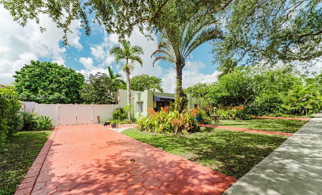 230 Miami Springs Ave, Miami Springs FL 33166 photo 3