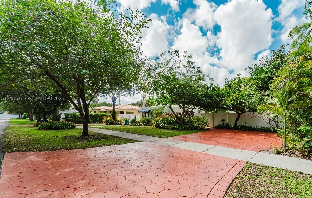 230 Miami Springs Ave, Miami Springs FL 33166 photo 4