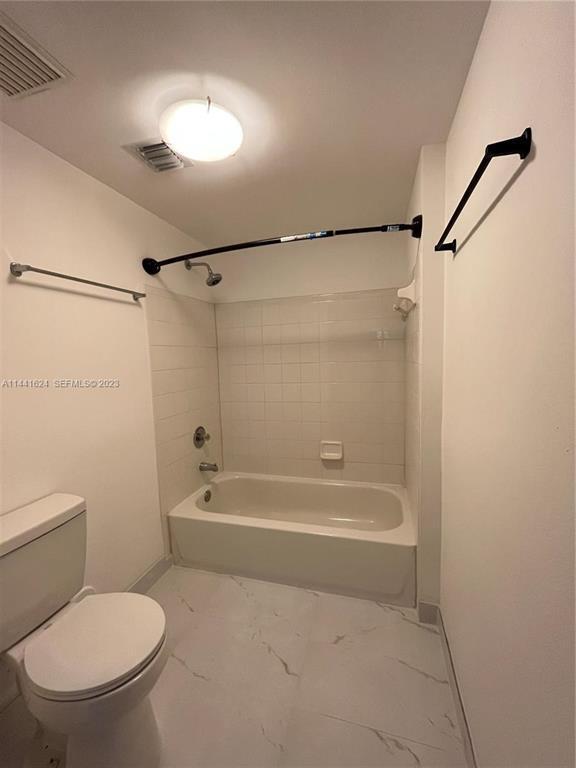 2492 CENTERGATE Drive # 107, Miramar FL 33025 photo 3