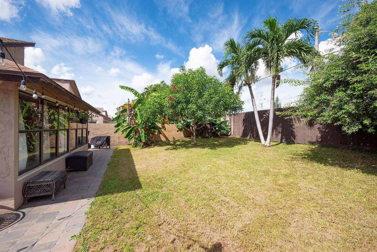 2815 SW 2ND Street, Delray Beach FL 33445 photo 5