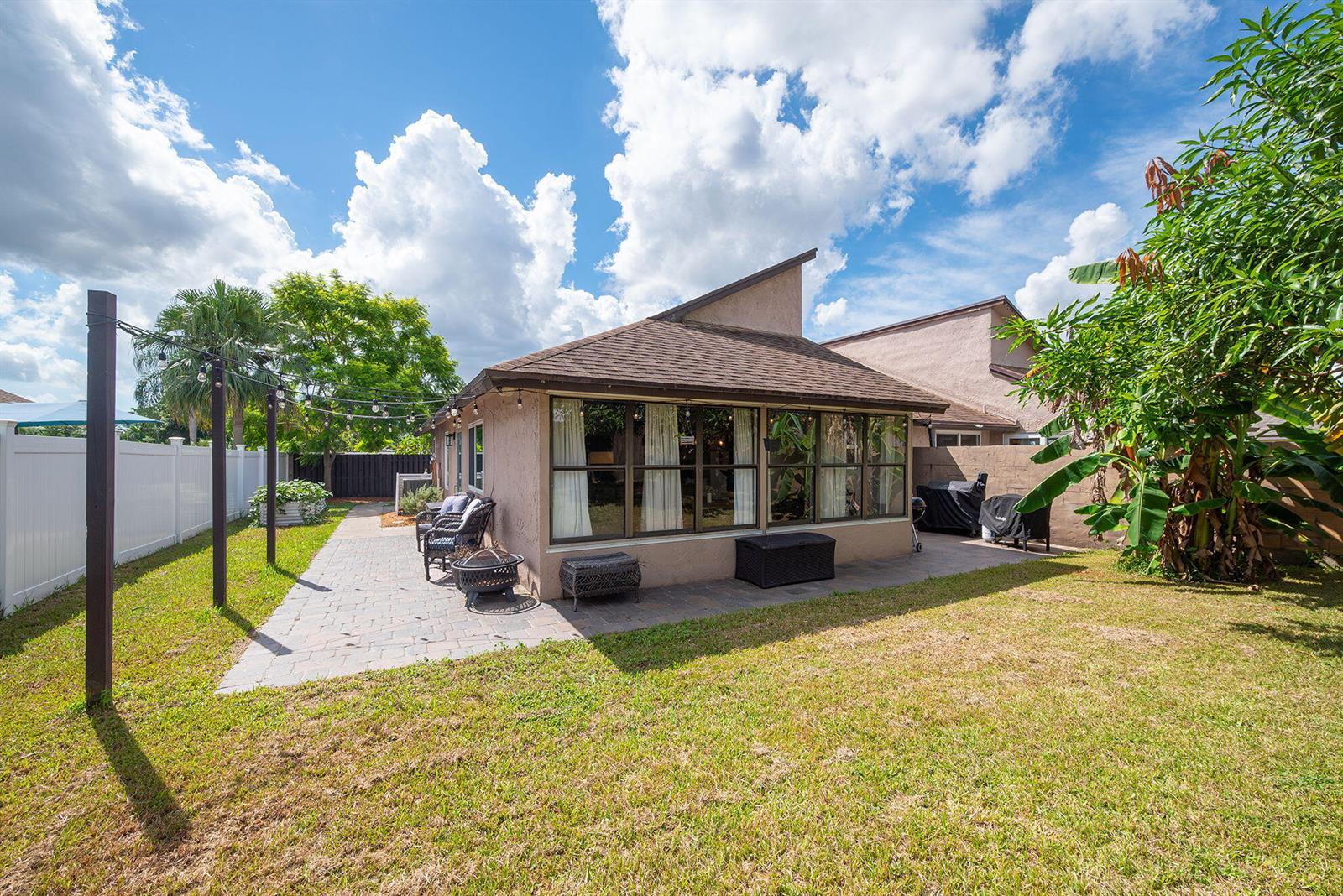 2815 SW 2ND Street, Delray Beach FL 33445 photo 4