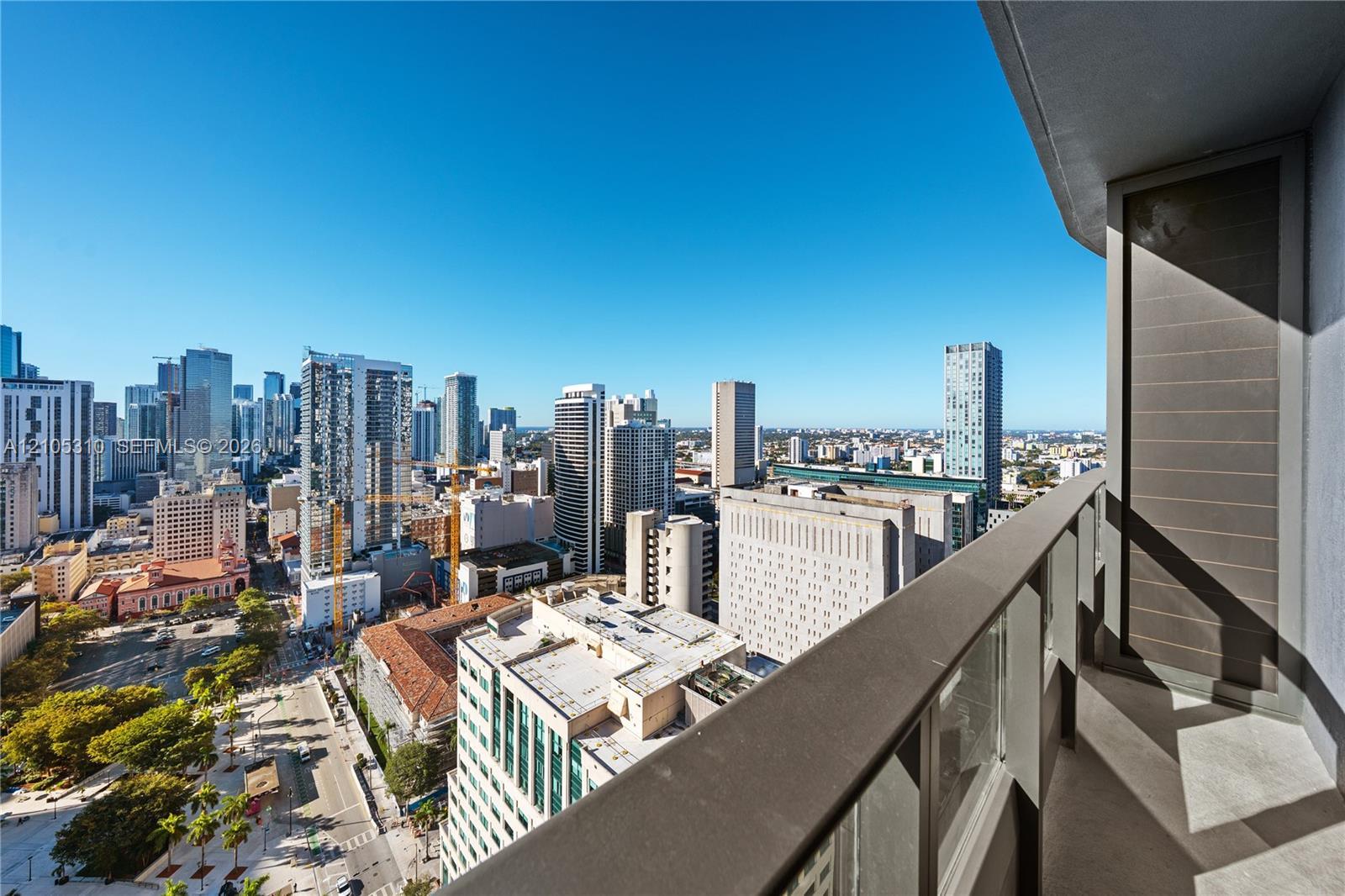 121 NE 5th St # 3304, Miami FL 33132