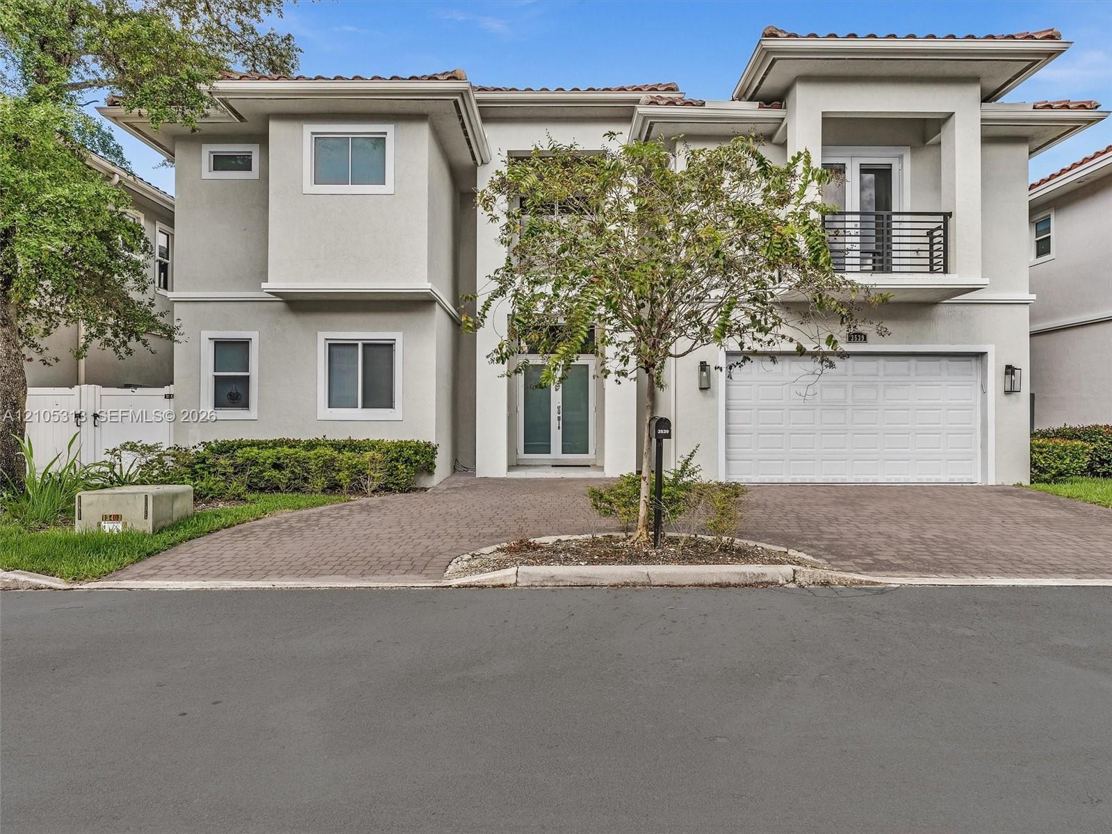 3539 Forest View Cir, Dania Beach FL 33312