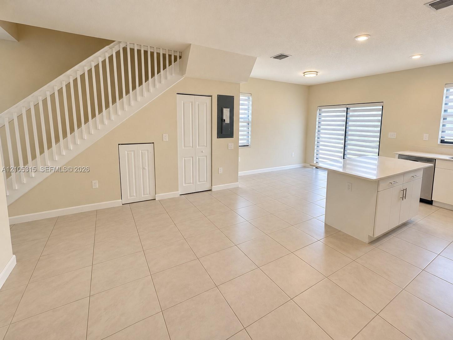 3270 W 114th Ter, Hialeah FL 33018 photo 4