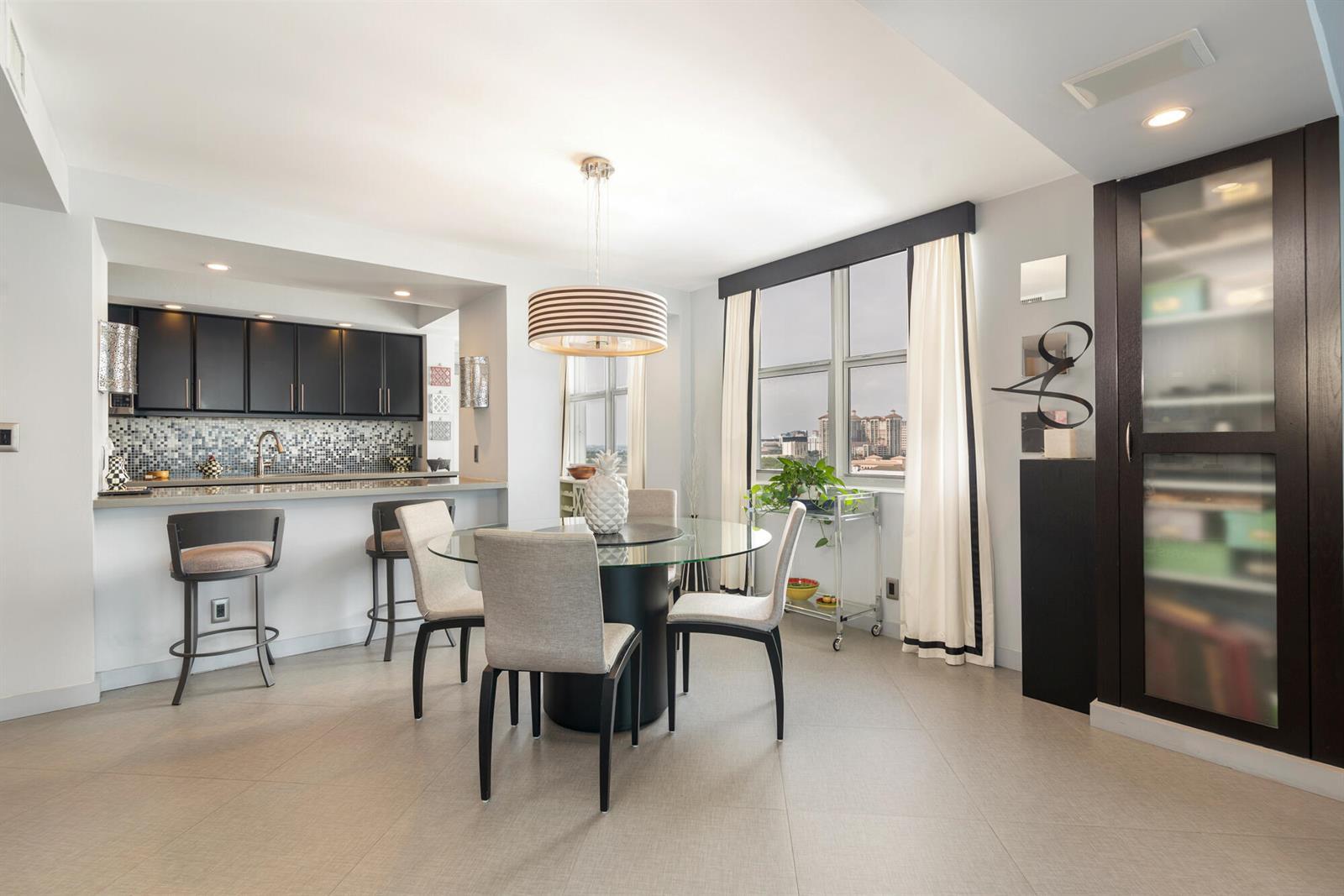1801 S FLAGLER Drive # 1411, West Palm Beach FL 33401 photo 4