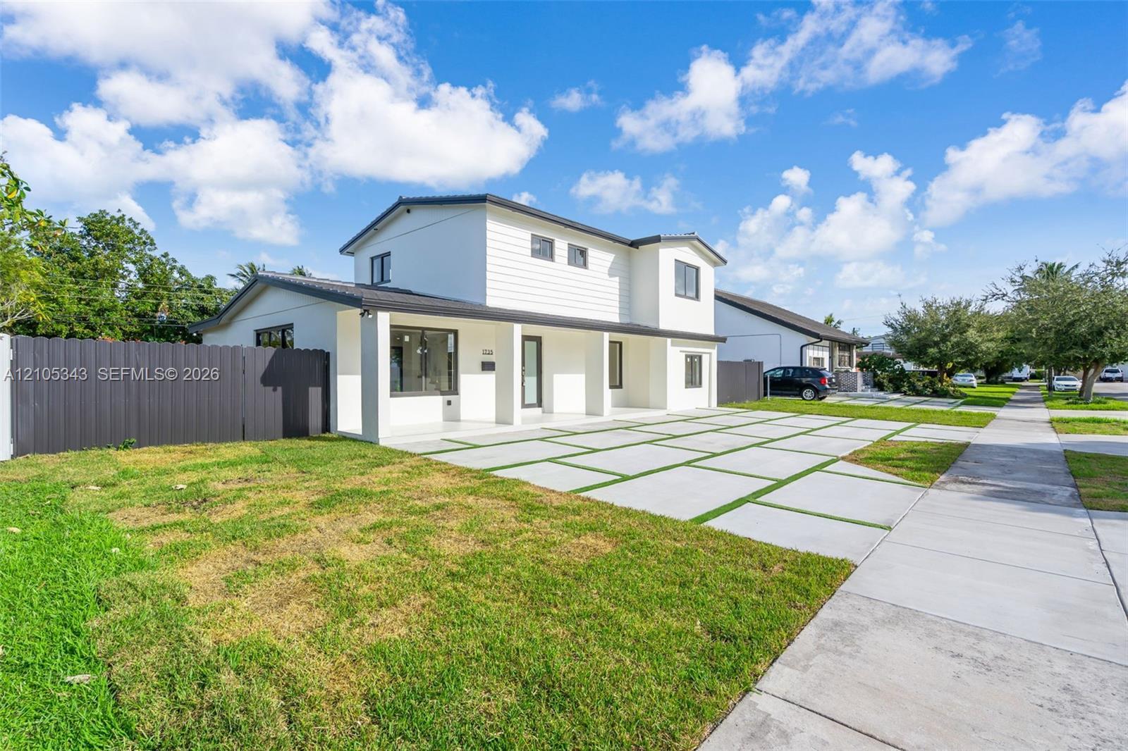 1735 SW 97th Pl, Miami FL 33165 photo 2