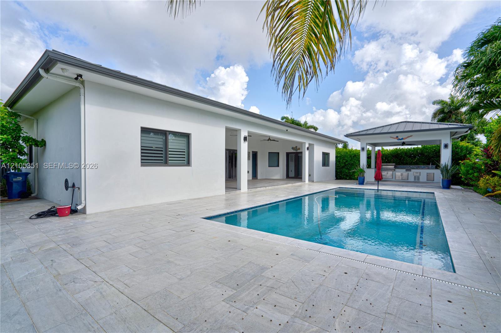 2521 SW 105th Ave, Miami FL 33165 photo 2