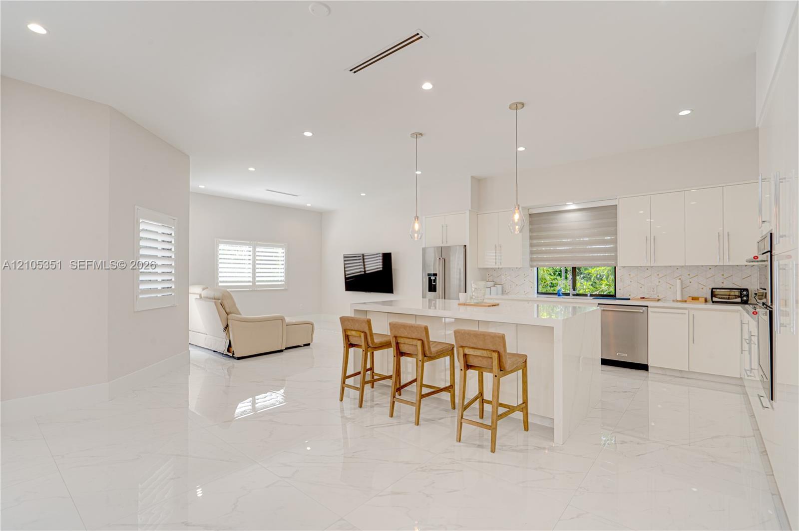 2521 SW 105th Ave, Miami FL 33165 photo 4