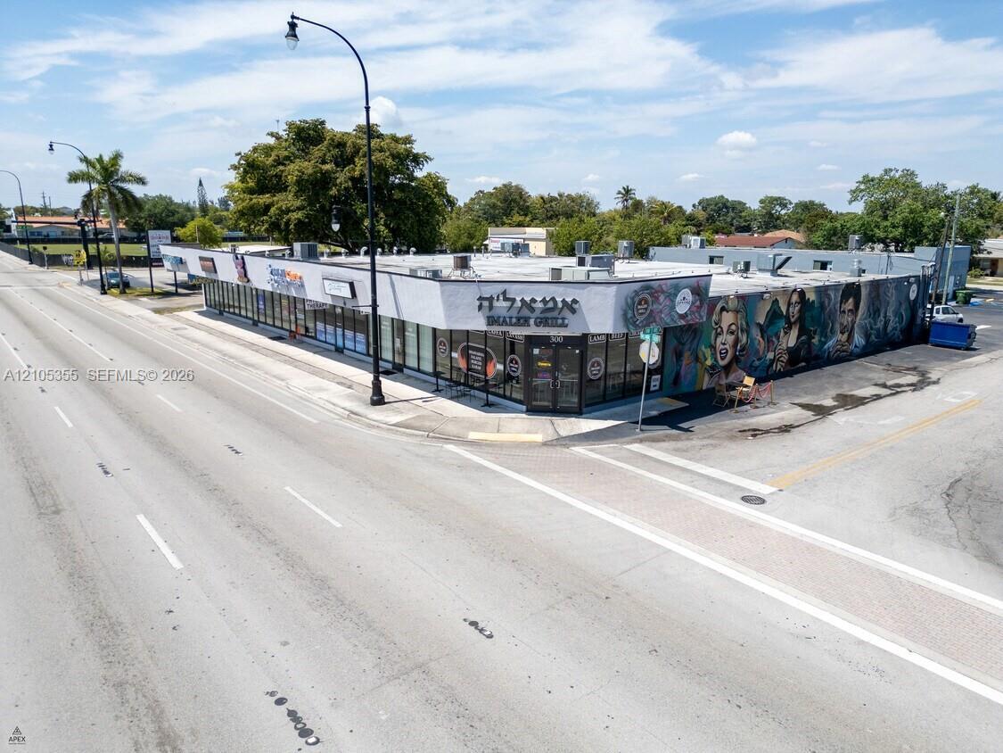 300 W Hallandale Beach Blvd, Hallandale Beach FL 33009 photo 2