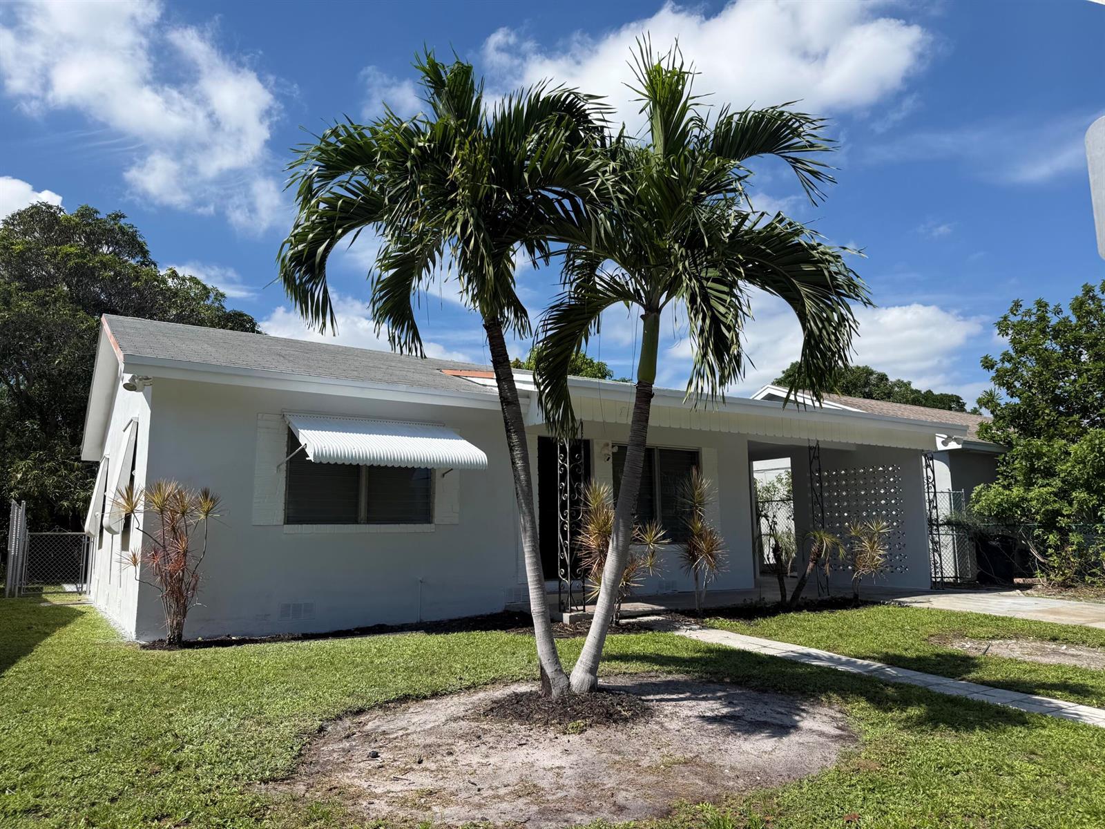 817 S B Street, FL 33460