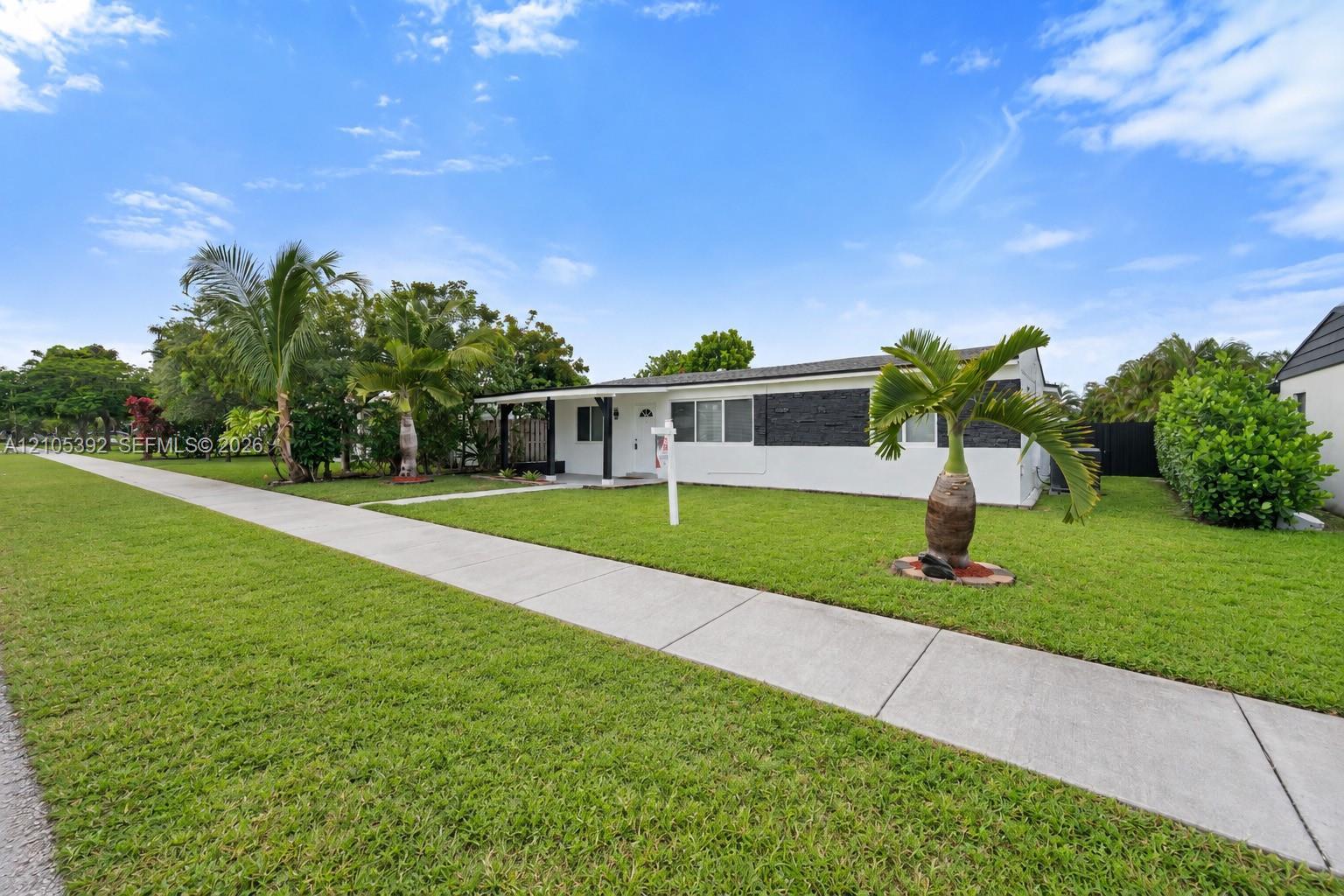 3197 Cleveland St, Hollywood FL 33021 photo 3