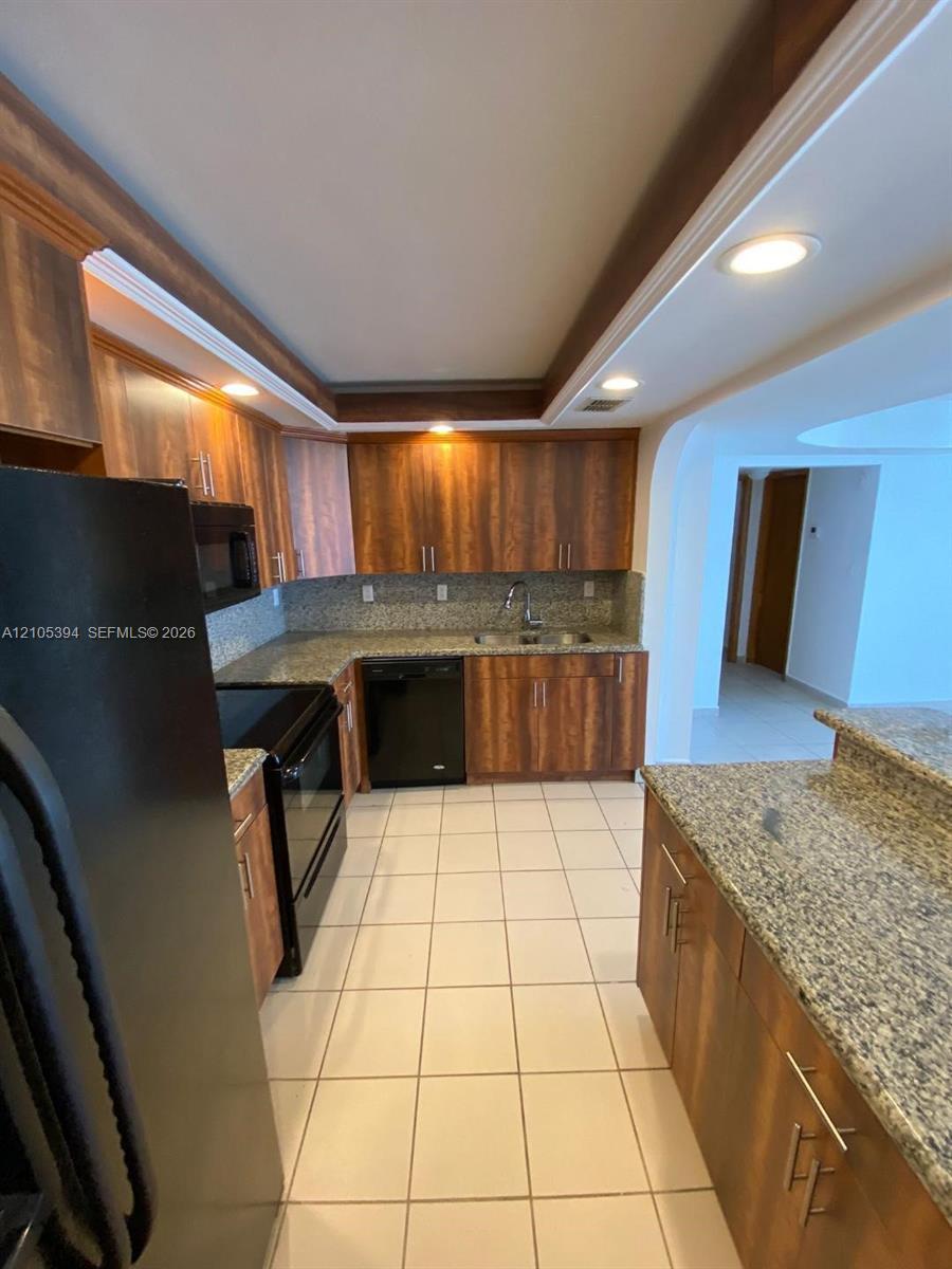 6801 Indian Creek Dr # 604, Miami Beach FL 33141 photo 3