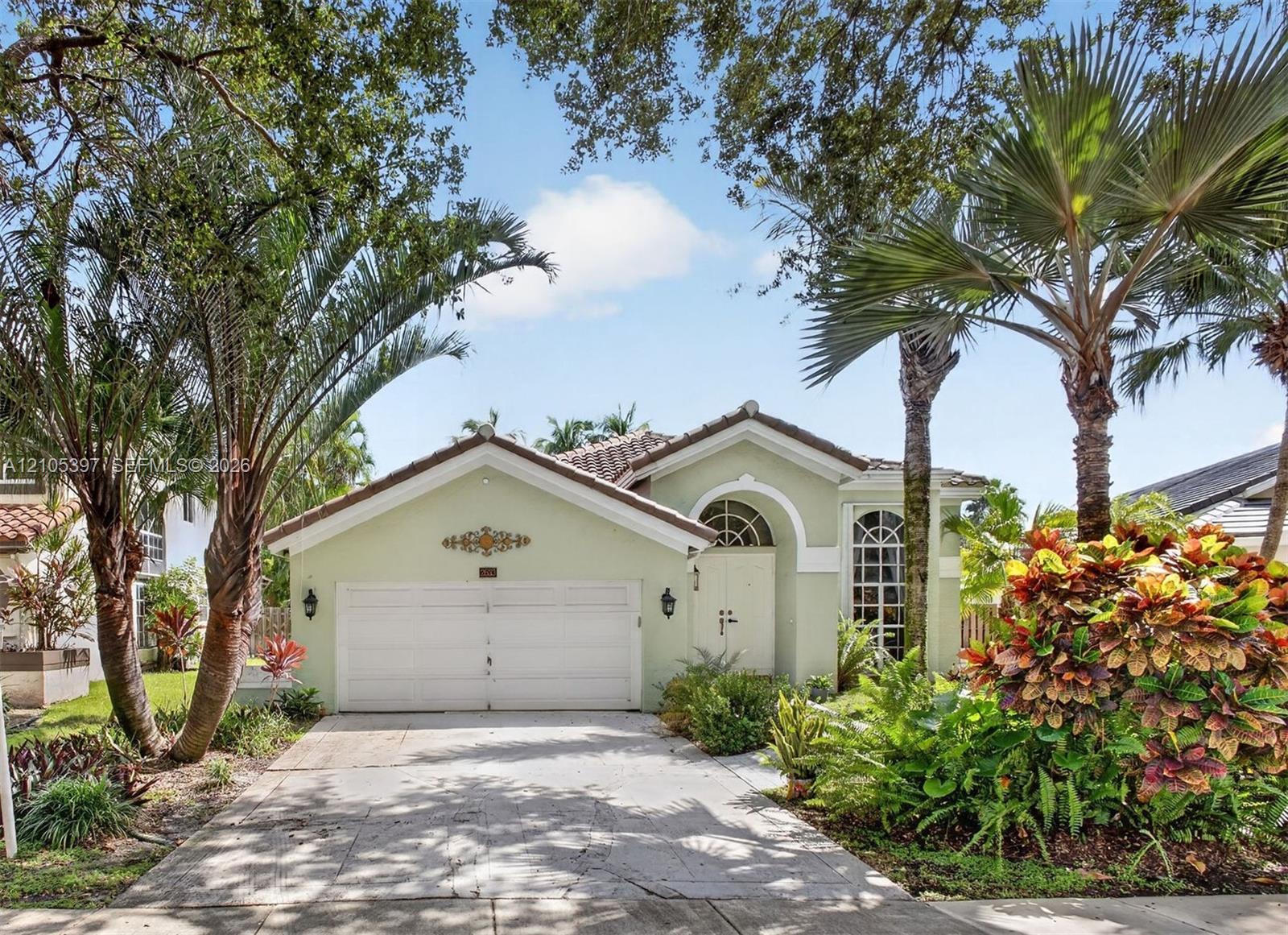 2633 Rio De Janeiro Ave, Cooper City FL 33026