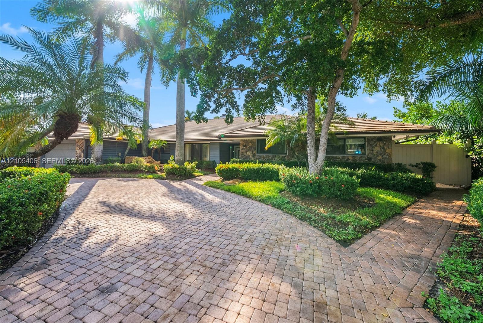 407 Sunset Dr, Hallandale Beach FL 33009